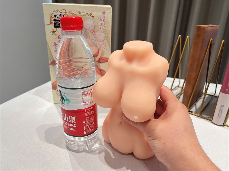 RQS——“约束快感3”评测！丰乳细腰翘臀，有些松的少妇！