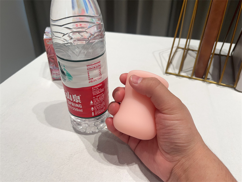 GXP——“口袋魅魔”评测！仅比手强的应急杯！体验感全无！