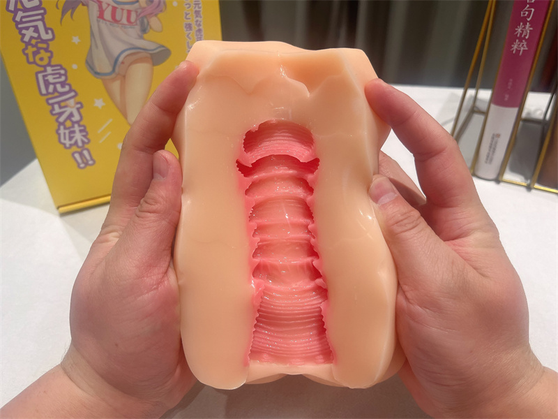 YUU——“虎牙妹妹”软款评测!有些弱鸡的六连环设计,顶端的虎牙毫无存在感!