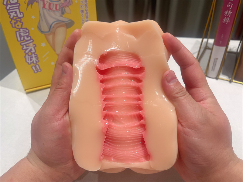 YUU——“虎牙妹妹”软款评测!有些弱鸡的六连环设计,顶端的虎牙毫无存在感!