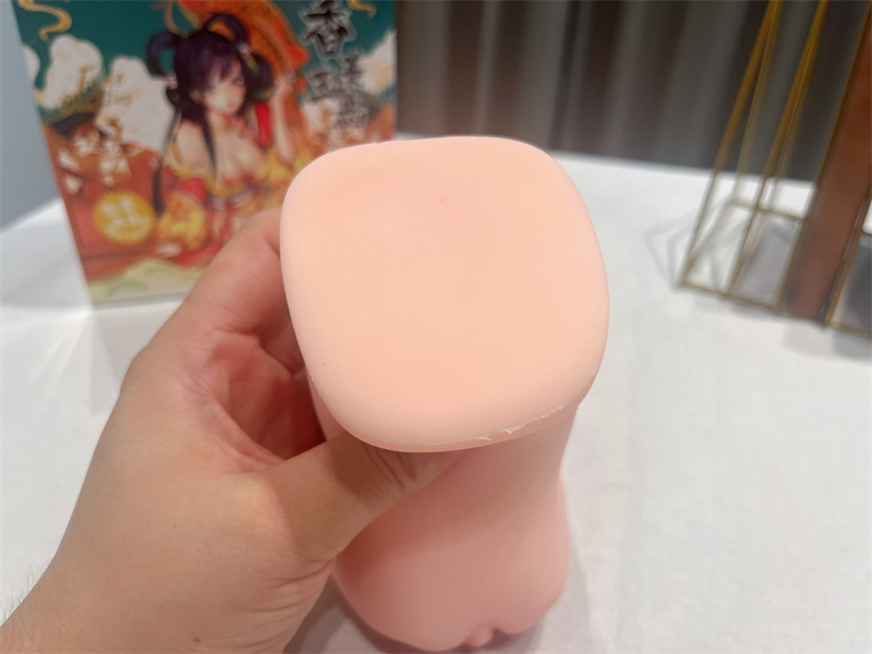 谜姬——“江东三姐妹之香菱玉齿”评测!做工粗糙造型吓人的国产撸撸杯!