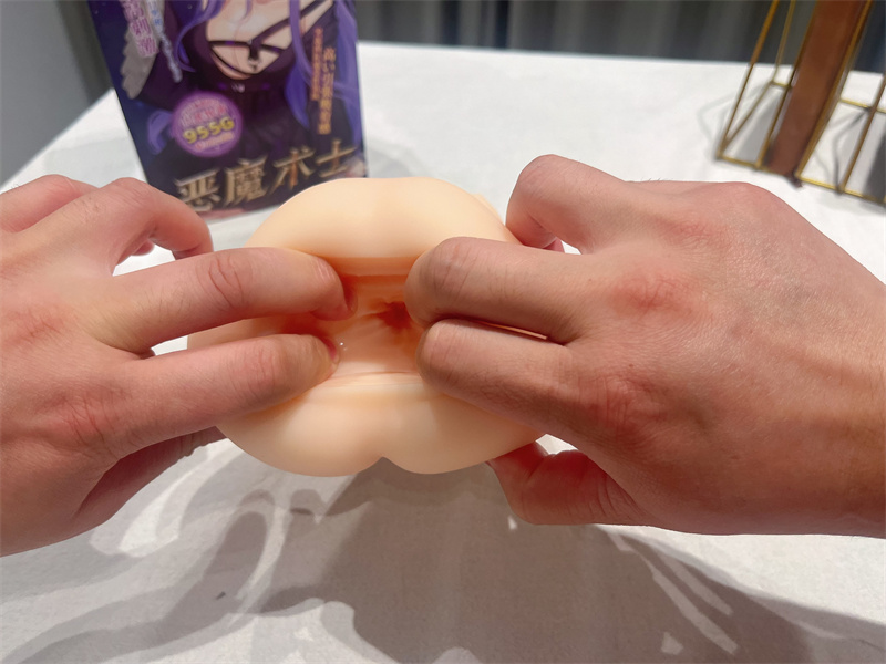 HMAX——“恶魔术士”评测!深邃的狭窄通道,抽离灵魂的强大吸力,将高刺激重新定义!!