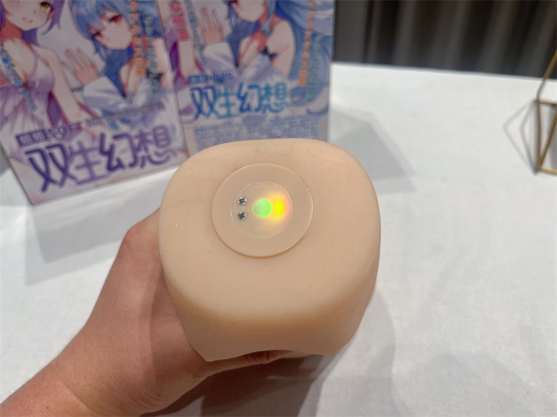 SMFUN——“双生幻想”评测!自动加热的仿真通道,8档震动吮吸,让你在这个冬天不孤单!!