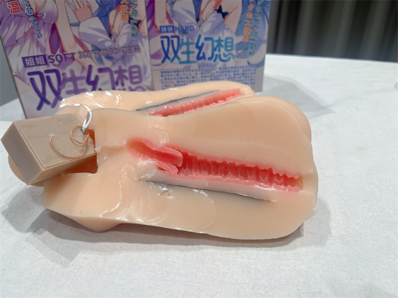 SMFUN——“双生幻想”评测!自动加热的仿真通道,8档震动吮吸,让你在这个冬天不孤单!!