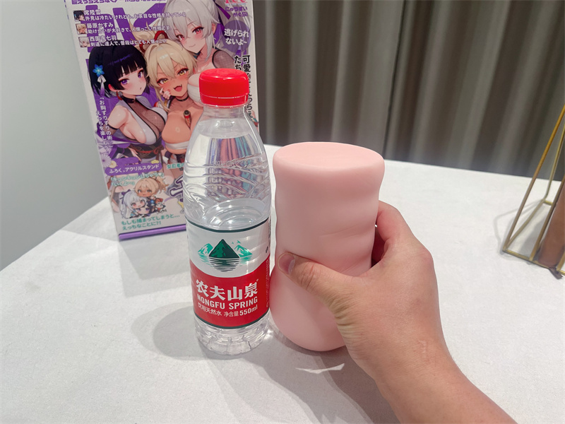 YUU——“乳推神乐”评测！奶头型颗粒结构，能带来真实的NAI交体验？