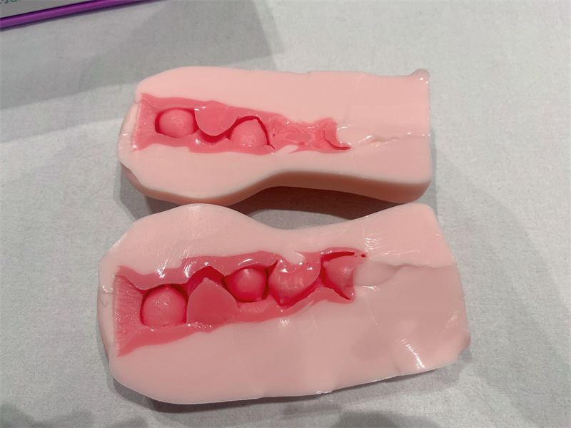 YUU——“乳推神乐”评测！奶头型颗粒结构，能带来真实的NAI交体验？