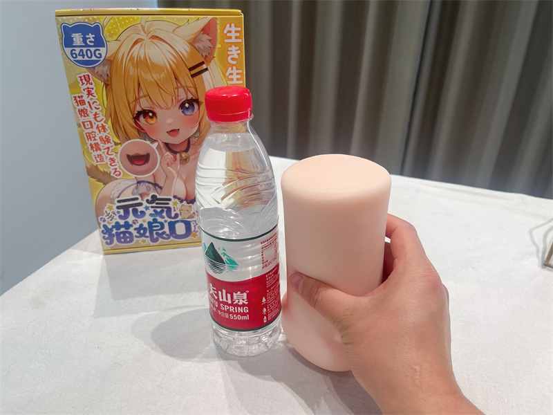 YUU——“元气猫娘”评测！特殊XP的口交杯，有些特点但是不多！