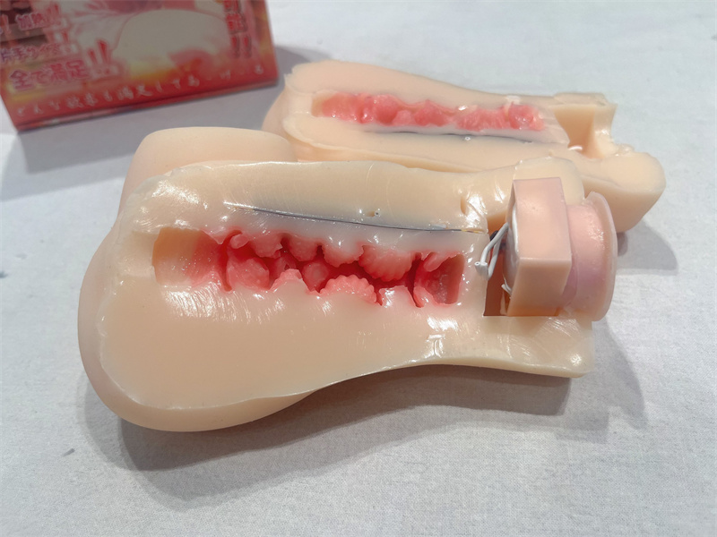 YUU——“温情彼女”评测！刺激元素挺足，却没有想象中的刺激感受！