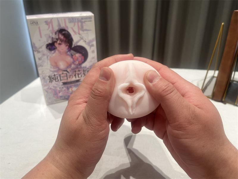 MODE——“纯白花嫁”评测！松垮通道还超长，直筒造型简单到爆炸！