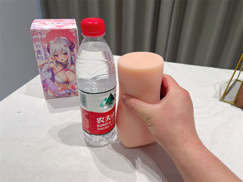 杯多多——“龙娘双舌口”评测！新奇的设计却毁在了松垮的通道结构！