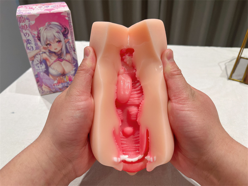 杯多多——“龙娘双舌口”评测！新奇的设计却毁在了松垮的通道结构！