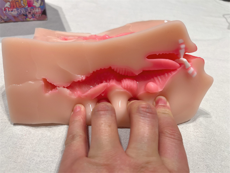 杯多多——“龙娘双舌口”评测！新奇的设计却毁在了松垮的通道结构！