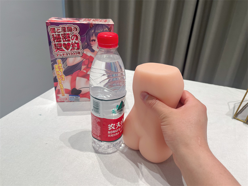 LoveFactor——“榨汁魅魔”评测!软面团的材质也敢号称榨汁,开玩笑呢吧!