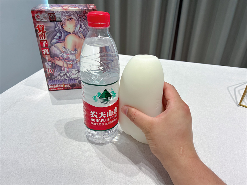 GXP——“觉醒子宫—雪女”评测！高硬度紫宫杯，V字造型有些奇葩！