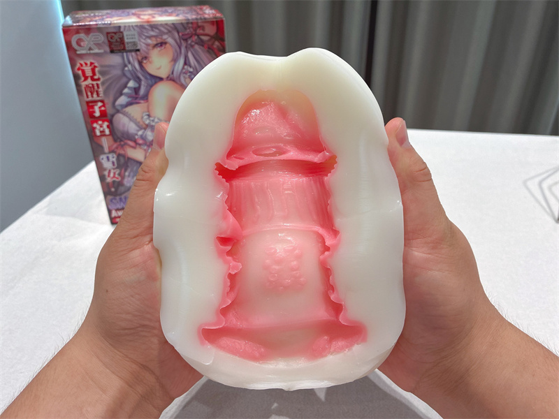 GXP——“觉醒子宫—雪女”评测！高硬度紫宫杯，V字造型有些奇葩！